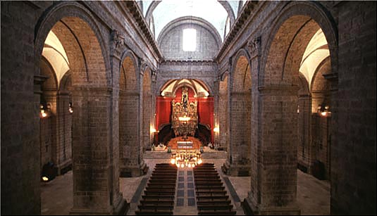  la nave central vista desde el coro alto
general view taken from the organ choir