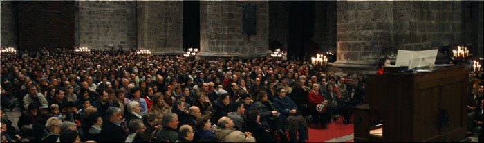  Más de 2.000 personas asistieron 
al Gran Concierto de Navidad 2011