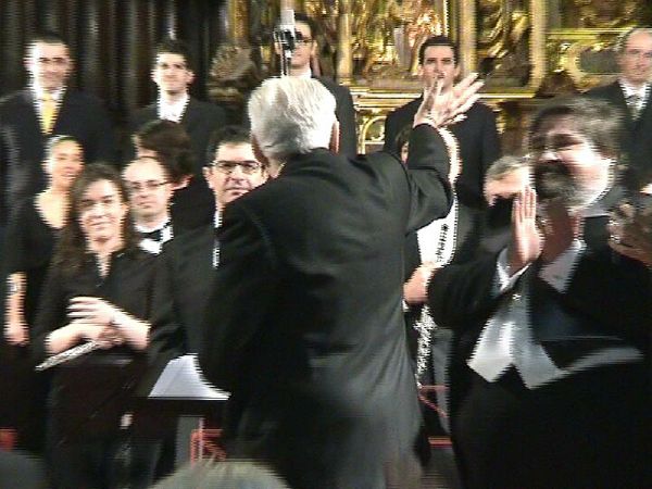 Orquesta de San Benito y Alterum Cor con Jos&eacute; L&oacute;pez-Calo