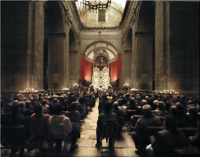                   "M&uacute;sica en la Catedral"
          Gran Concierto de Navidad 2009
con Pilar Cabrera, El&iacute;as Mart&iacute;nez y M.Reckling.