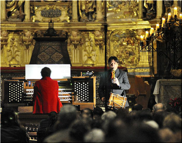                   "M&uacute;sica en la Catedral"
          Gran Concierto de Navidad 2009
con Pilar Cabrera, El&iacute;as Mart&iacute;nez y M.Reckling.