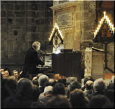                   "M&uacute;sica en la Catedral"
          Gran Concierto de Navidad 2009
con Pilar Cabrera, El&iacute;as Mart&iacute;nez y M.Reckling.