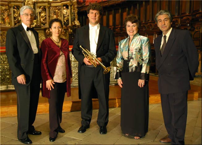 Imagen tomada al finalizar el concierto
      Picture taken after the concert