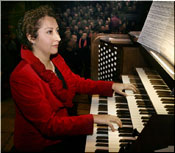                        PILAR CABRERA
Organista del gran &Oacute;rgano Allen de la Catedral