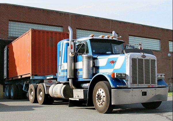 Transporte desde la Casa Allen 
     al Puerto de Nueva York